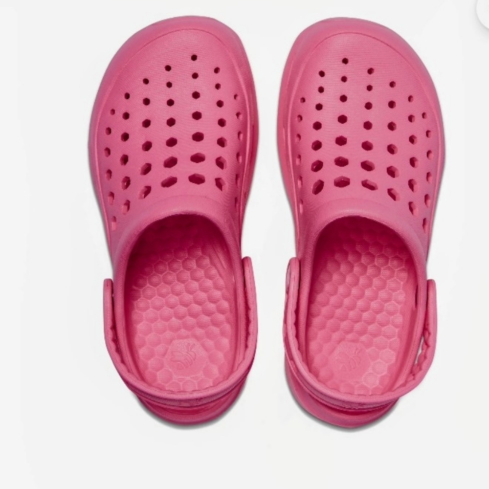 NWT Joybees Clogs